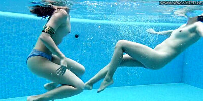 Petite video with libidinous Lady Dee and Lizi Vogue from Underwater Show