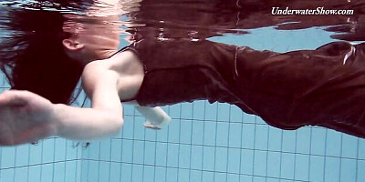 Captivating Liza - swimming trailer - Underwater Show