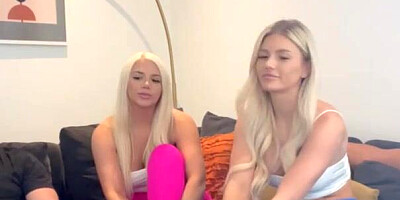 ScarlettKissesXO Summer Brookes Lesbian Double Sided Dildo Video