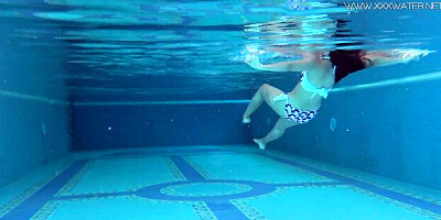 Funny Andreina Deluxe - swimming movie - Underwater Show