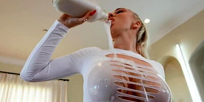Meeting with perverted milk lover leads guy to making it at home