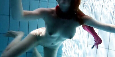 Underwater Show featuring Mia Sollis's teenager (18+) trailer
