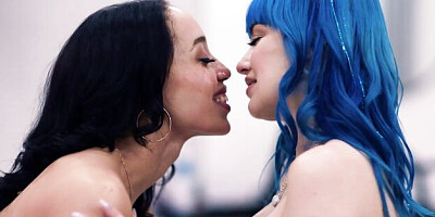 Casey Calvert and Lauren Phillips's lesbian trailer by Girls Way