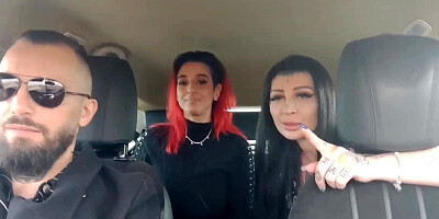 Ladymuffin and Ghosthardwave play sluts in the car