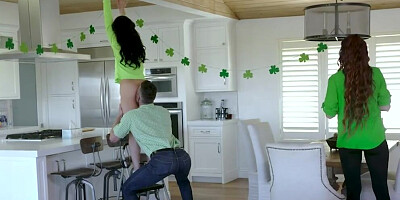 Mfm threesome for saint paddy's day! stepsiblings xxx