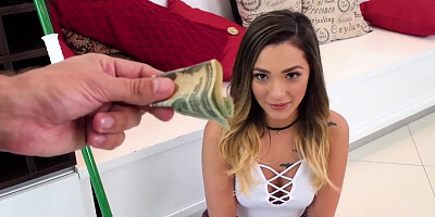 Jaye Summers Earns Money the only way she knows how