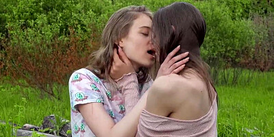 Some sex fun of two girlfriend in the fresh air